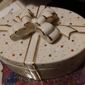Christmas Covered Candy Dish